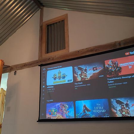 The Bothy Near Tenby, Big Projector Screen, Four-Poster Bed, On-Site Hot Tub Access Via Spa Pack, Breakfast Екстериор снимка